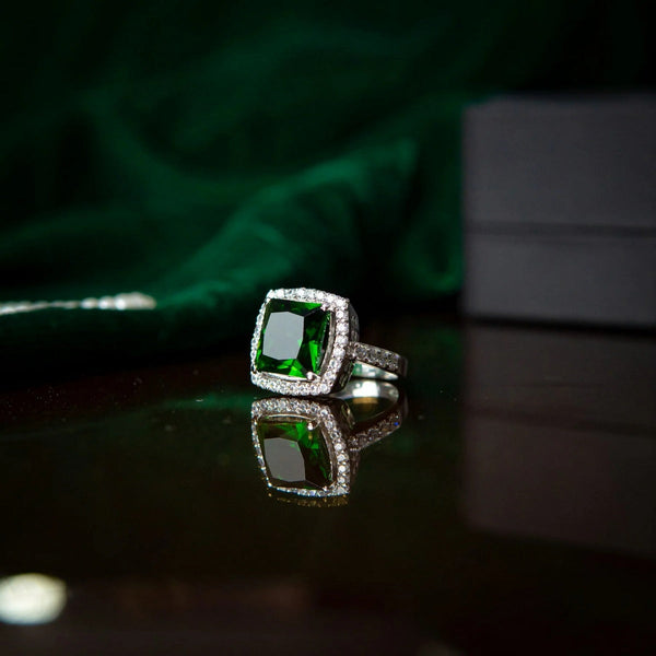 YKL Jewellers Ring Collection GREEN EMERALD SQUARE RING