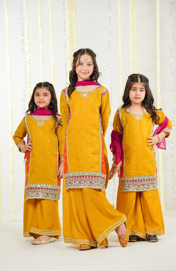 Sunehri by Amna Khadija Embroidered Organza Stitched 3 Piece Suit - AKPSG-01 - AKP26SGLF - Yellow - Formal Collection