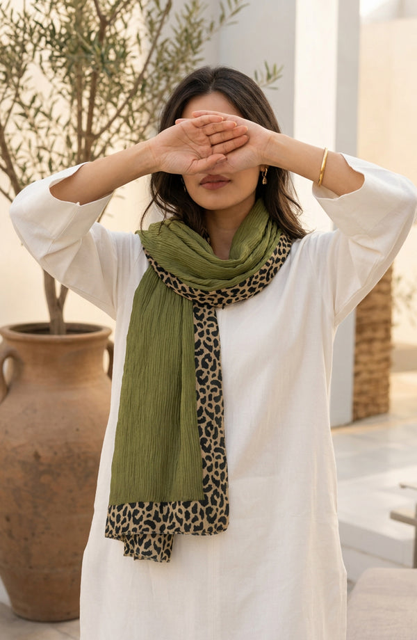 Cheetah-Print Chiffon Stole - AKW-13 - AM26STL - Green - Winter Collection